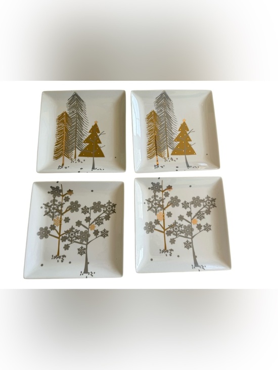 World Market Other - World Market Snowdrift Plates Set of 4